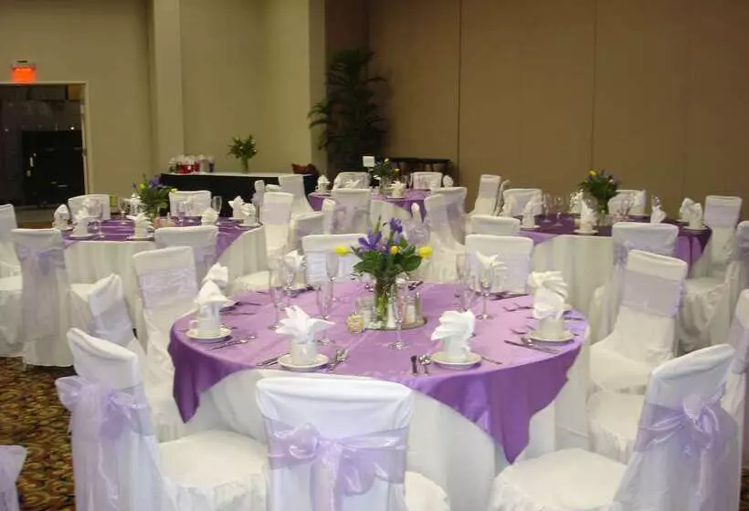 Отель Hilton Garden Inn Victorville