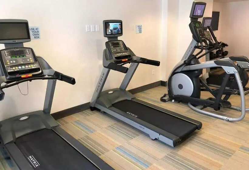 هتل Holiday Inn Express Jacksonville Beach, An Ihg