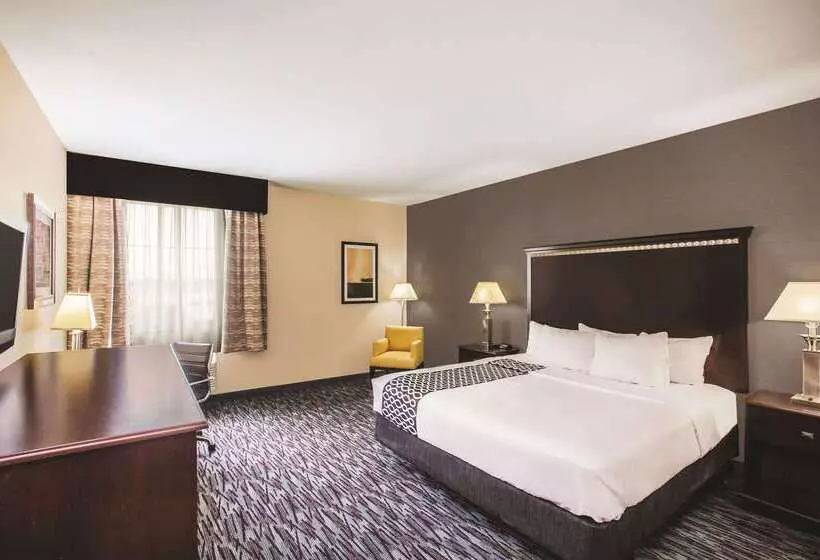 酒店 La Quinta Inn & Suites By Wyndham Allen At The Village