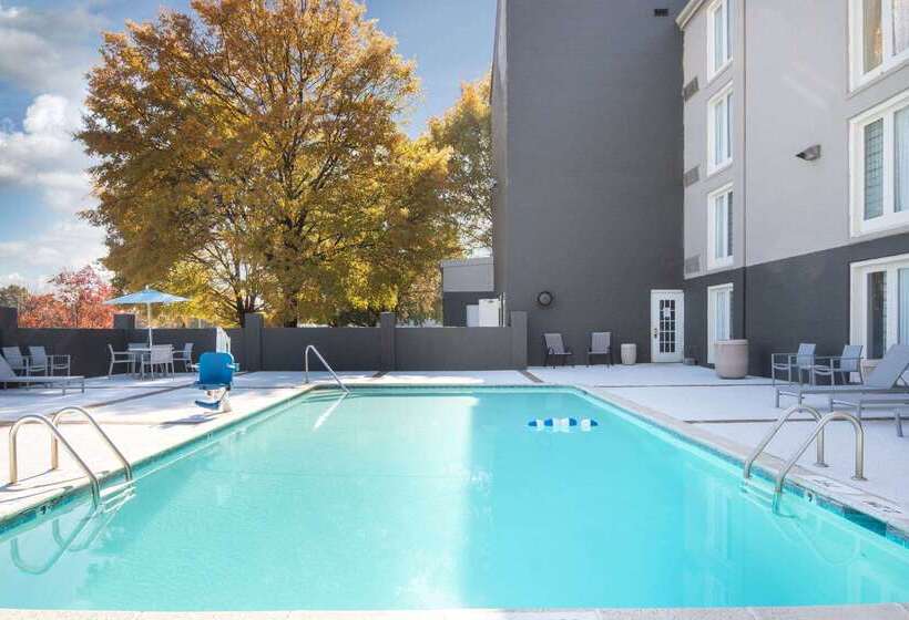 فندق La Quinta By Wyndham Atlanta Airport South