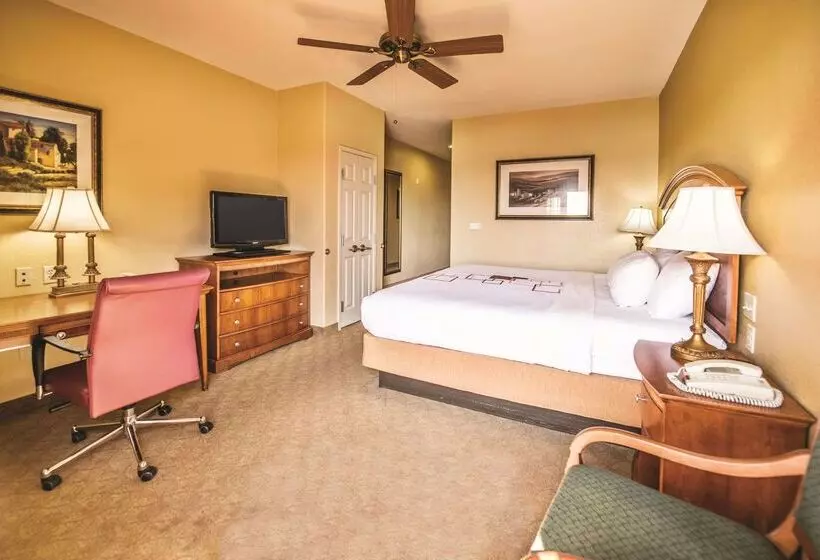 Hotel La Quinta By Wyndham Marble Falls