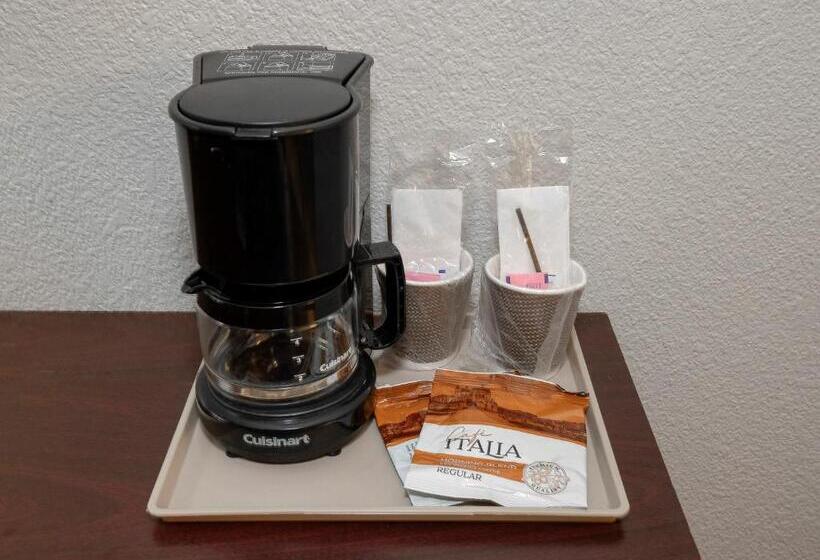 فندق Red Roof Inn Gulfport Biloxi Airport