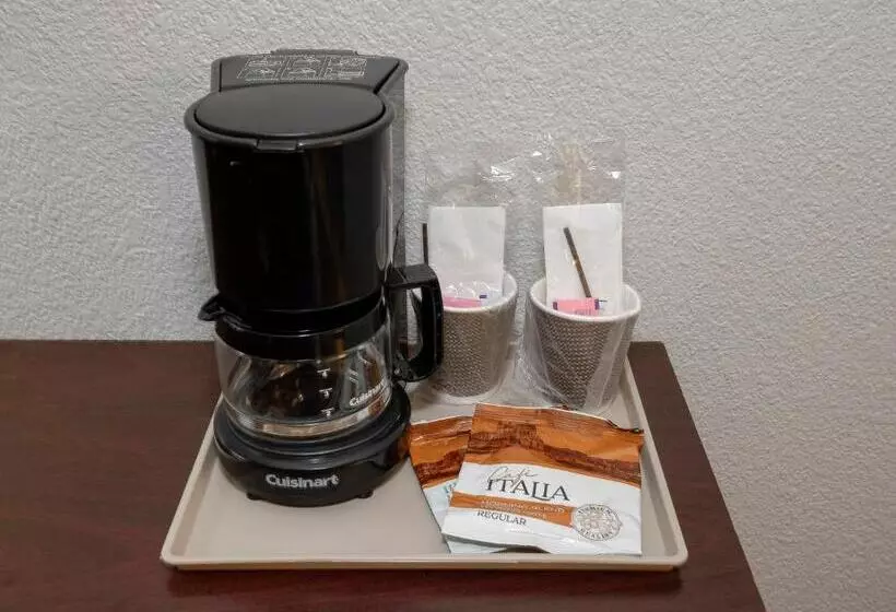 هتل Red Roof Inn Gulfport  Biloxi Airport