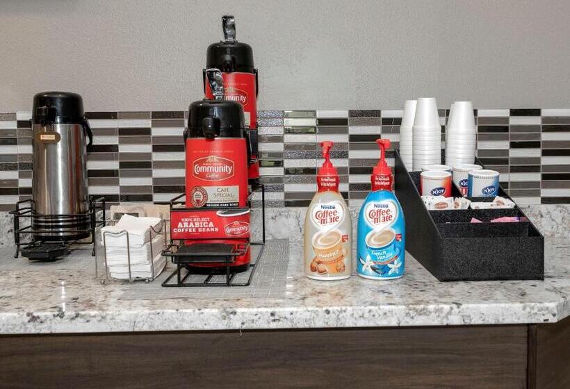 فندق Red Roof Inn Gulfport Biloxi Airport