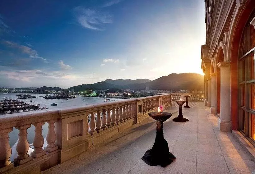 هتل Sofitel Macau At Ponte 16