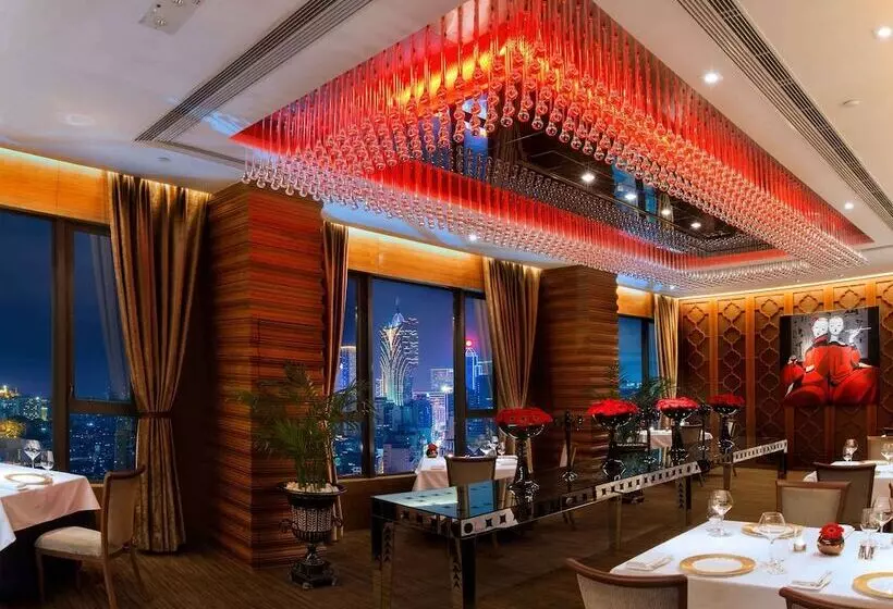 هتل Sofitel Macau At Ponte 16