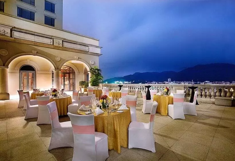 هتل Sofitel Macau At Ponte 16