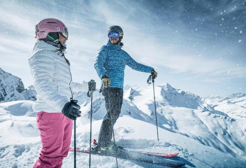 Alpenparks Hotel & Apartment Central Zell Am See