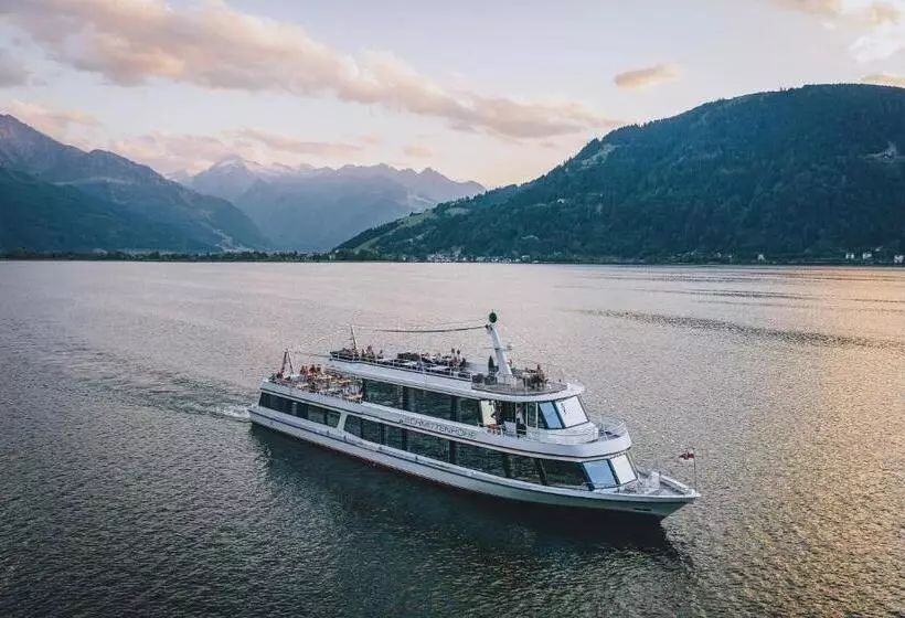 Alpenparks Hotel & Apartment Central Zell Am See