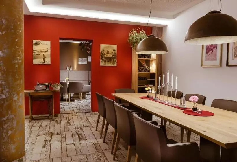 Alpenparks Hotel & Apartment Central Zell Am See