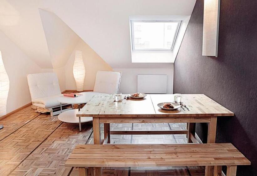 Five Elements Hostel Frankfurt