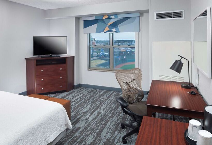 Hampton Inn & Suites Oklahoma City Bricktown