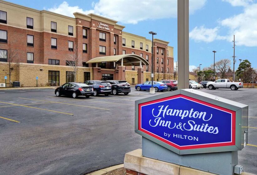Hampton Inn & Suites Detroit Canton