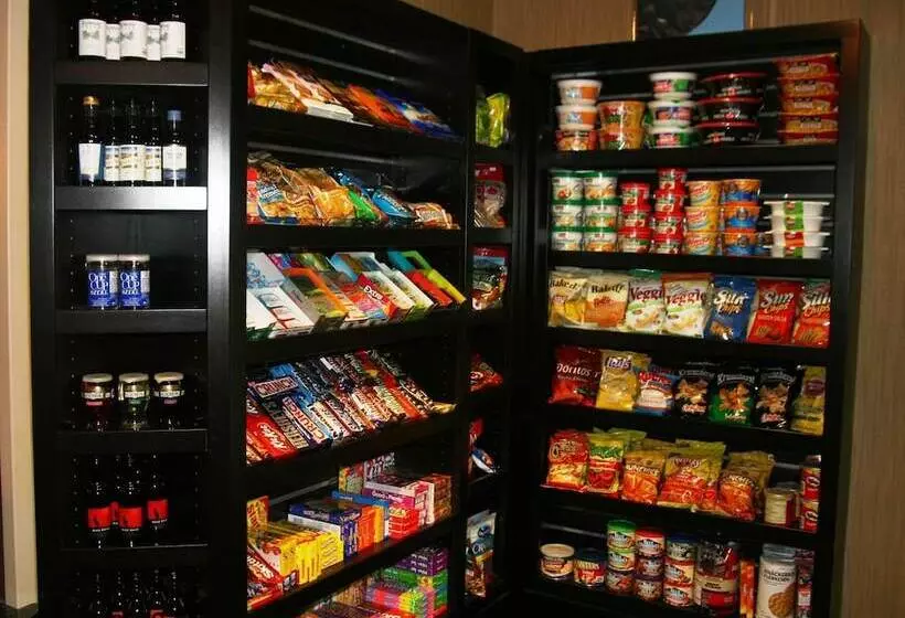 Hampton Inn & Suites Detroit Canton