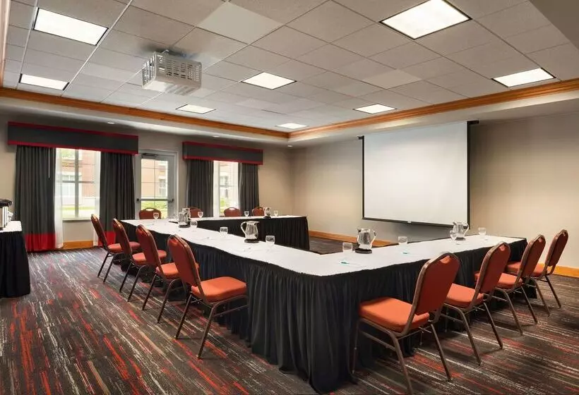 Homewood Suites By Hilton Madison West