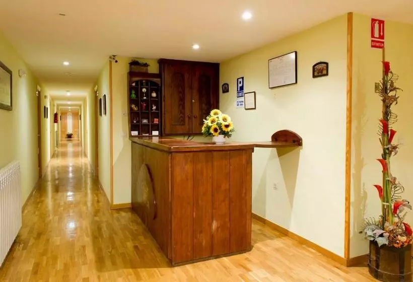 Hostal Valle De Tena