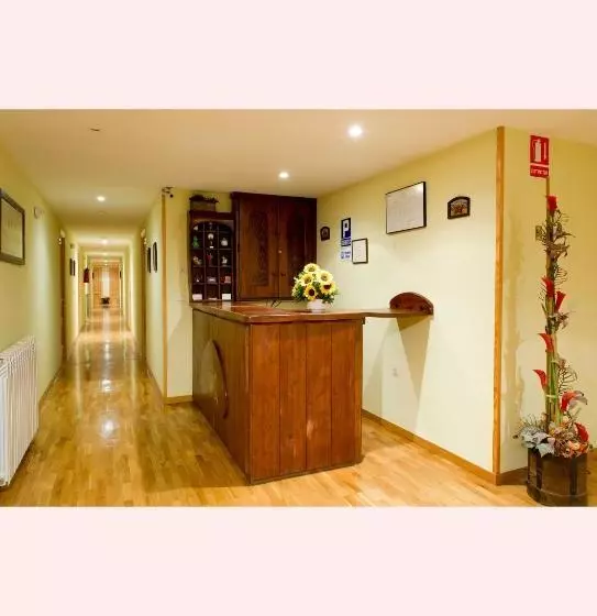 Hostal Valle De Tena