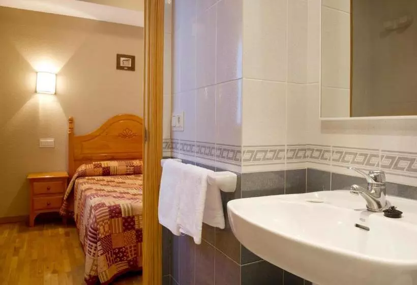 Hostal Valle De Tena