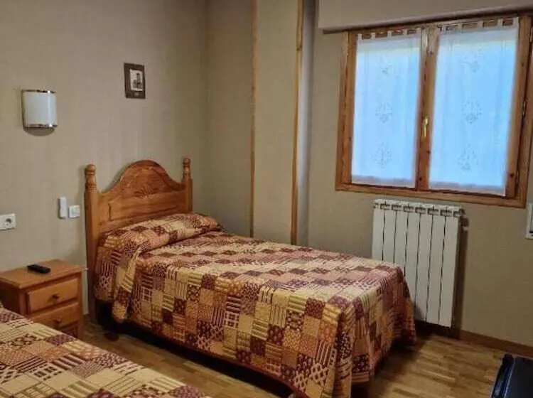 Hostal Valle De Tena