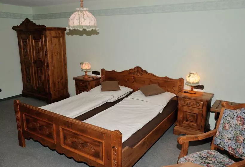 בית מלון כפרי Burg Edelhof