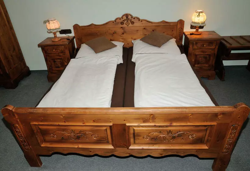 בית מלון כפרי Burg Edelhof