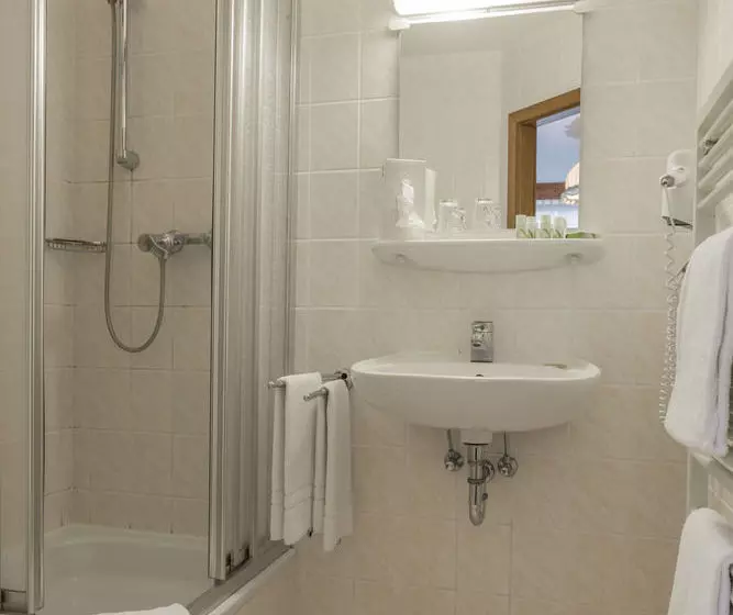 בית מלון כפרי Burg Edelhof