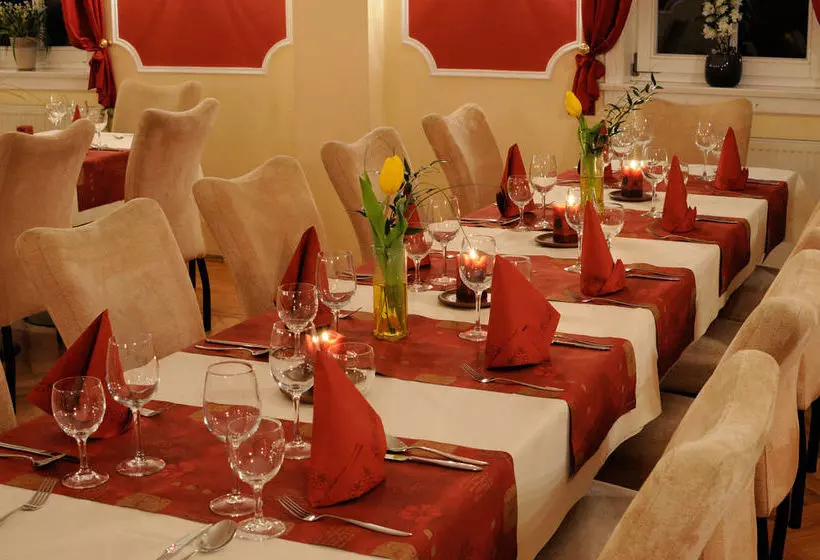 בית מלון כפרי Burg Edelhof