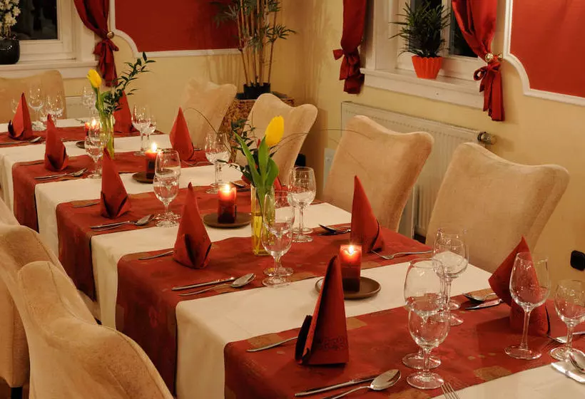 בית מלון כפרי Burg Edelhof