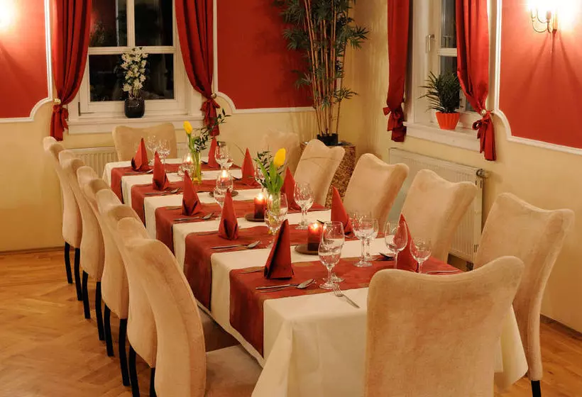 בית מלון כפרי Burg Edelhof