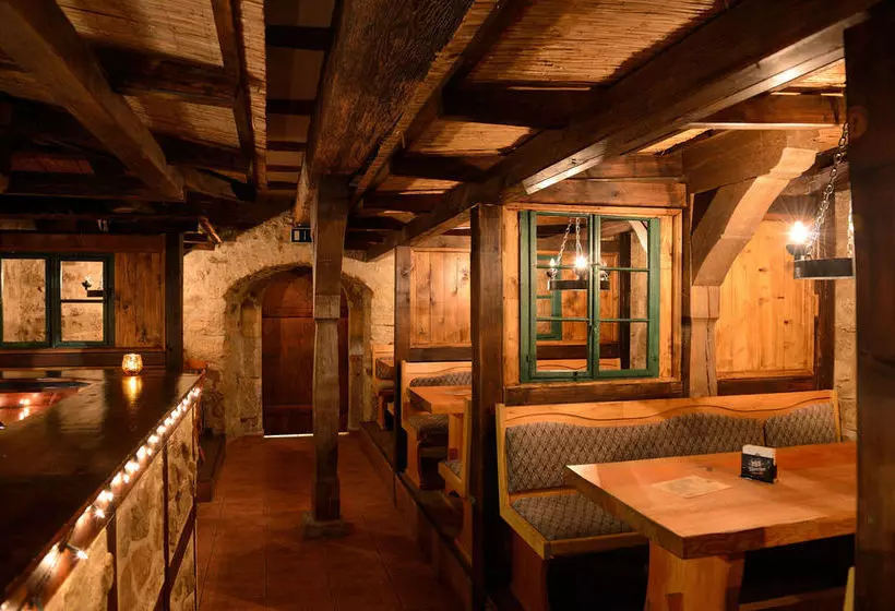 בית מלון כפרי Burg Edelhof