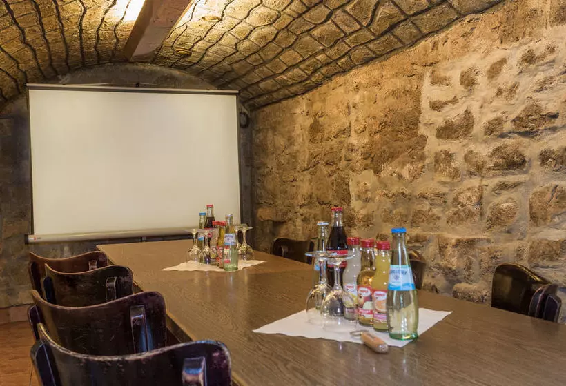 בית מלון כפרי Burg Edelhof