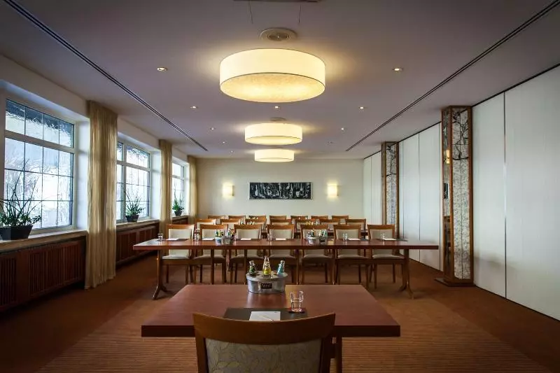 هتل Deutscher Hof