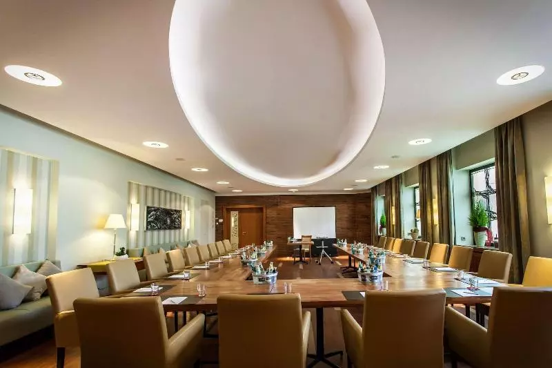 هتل Deutscher Hof