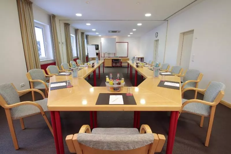 هتل Deutscher Hof