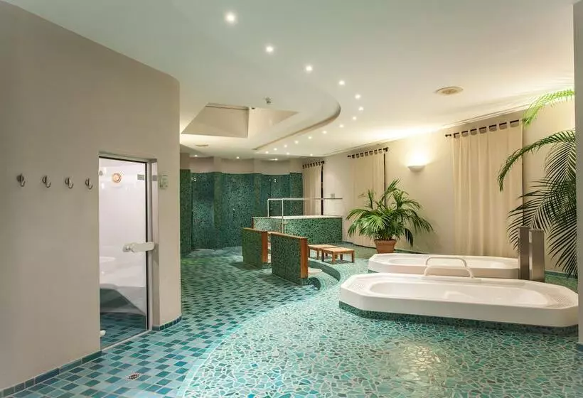 هتل Deutscher Hof