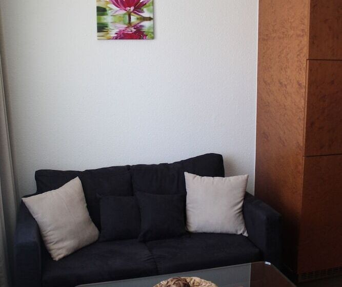 Отель Flora Mohringen