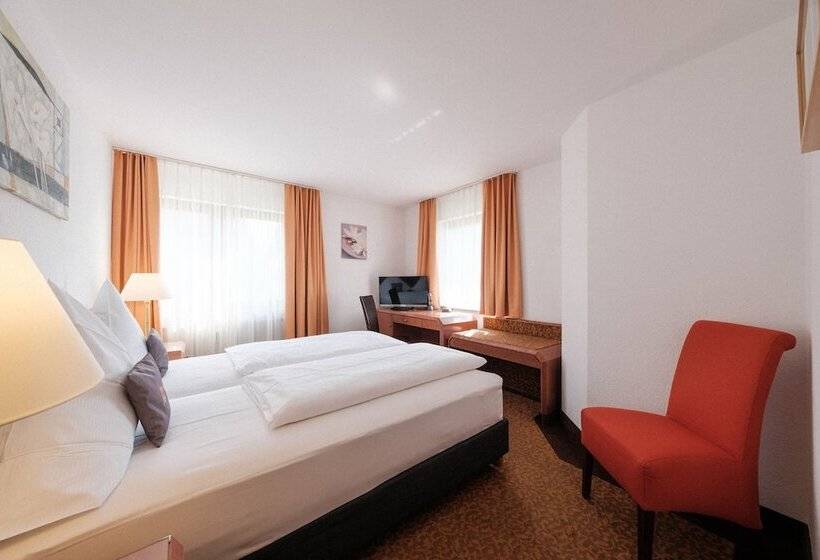 Отель Flora Mohringen