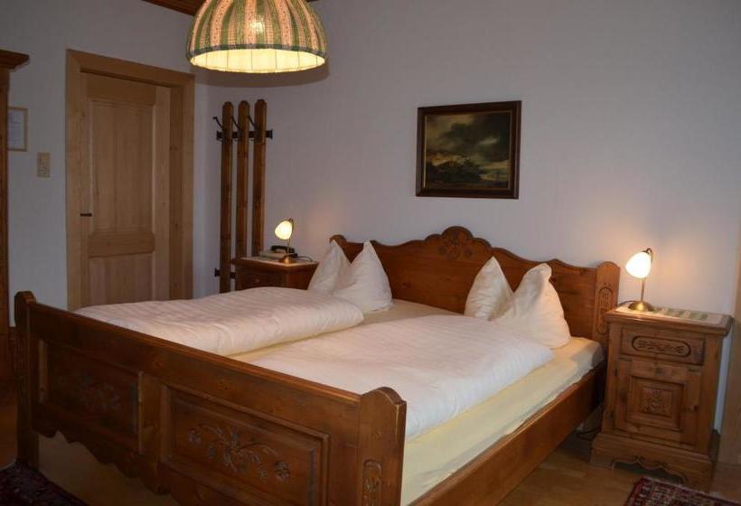 Hotel Gasthof "Kaiser Karl"