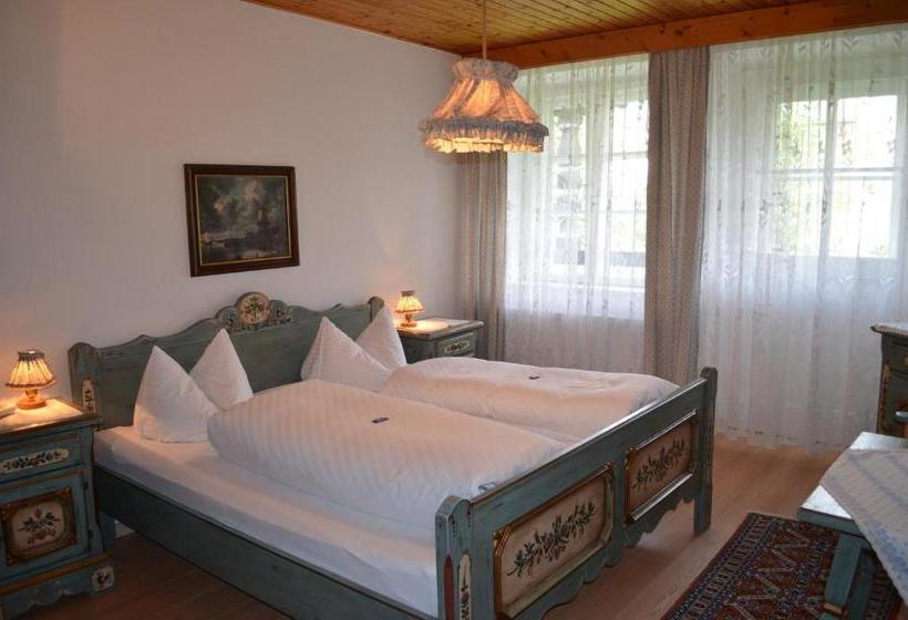 Hotel Gasthof "Kaiser Karl"