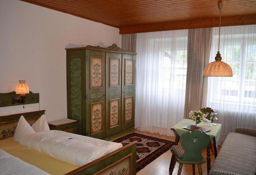 Hotel Gasthof "Kaiser Karl"