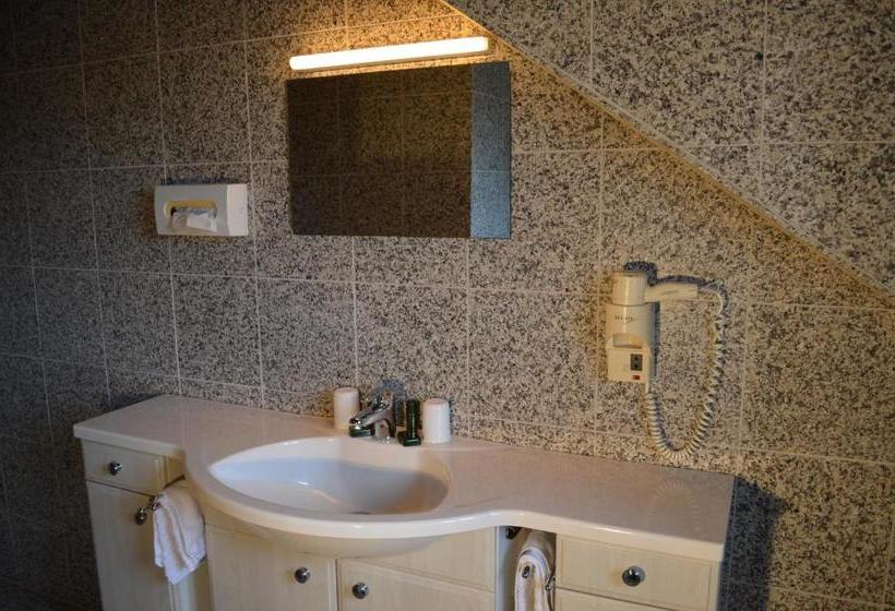 Hotel Gasthof "Kaiser Karl"