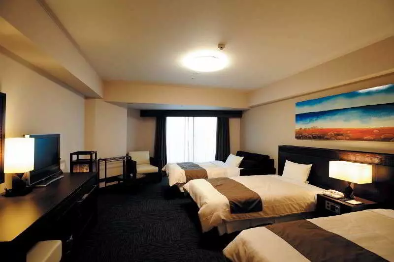 בית מלון כפרי Grandvrioresort Ishigakijima Ocean S Wing & Villa Garden