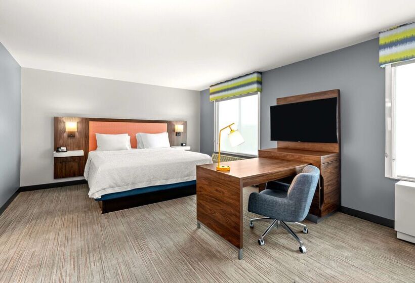 فندق Hampton Inn & Suites Fairbanks