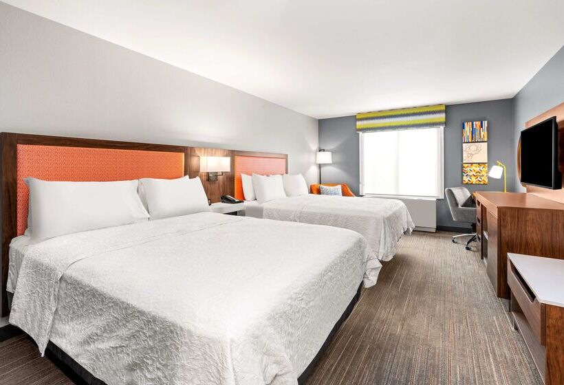 فندق Hampton Inn & Suites Fairbanks