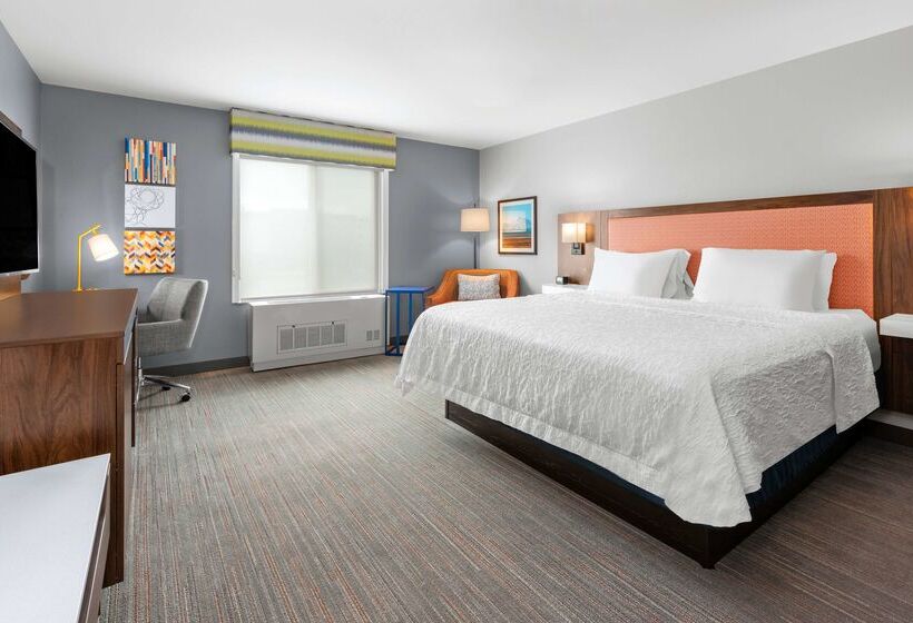 فندق Hampton Inn & Suites Fairbanks