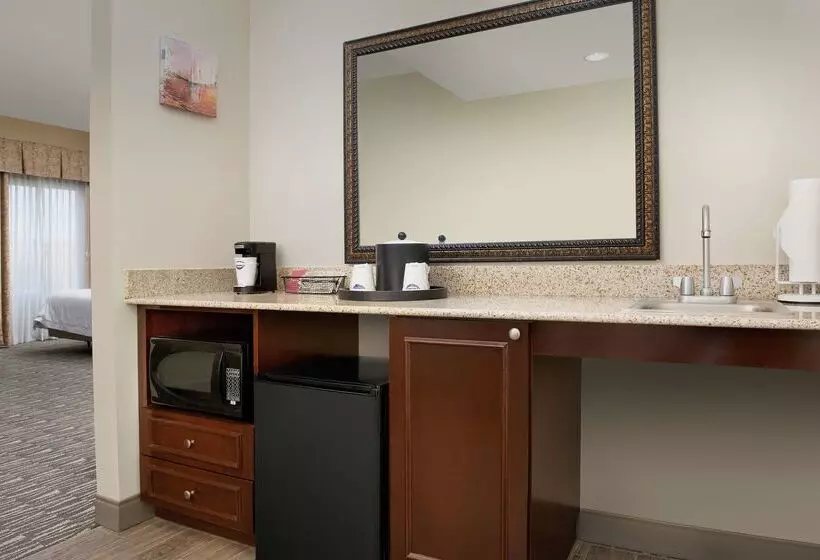 Отель Hampton Inn & Suites Lakeland South Polk Parkway