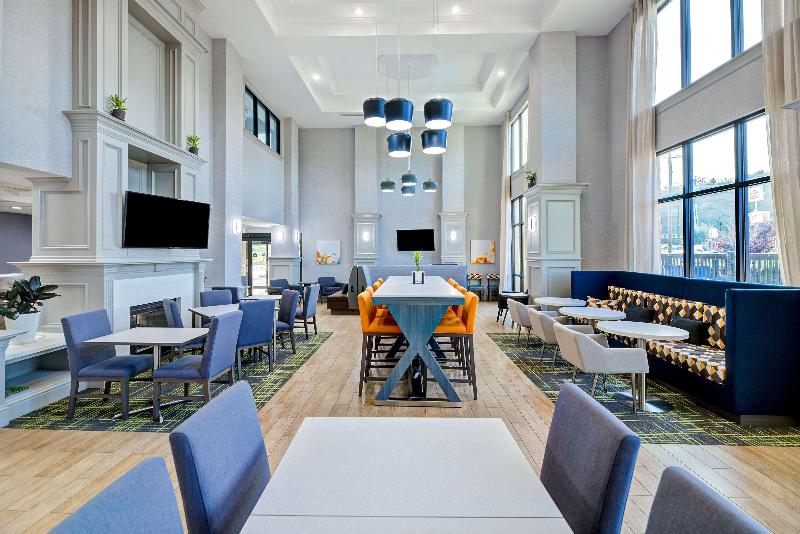 בית מלון כפרי Hampton Inn & Suites Nacogdoches