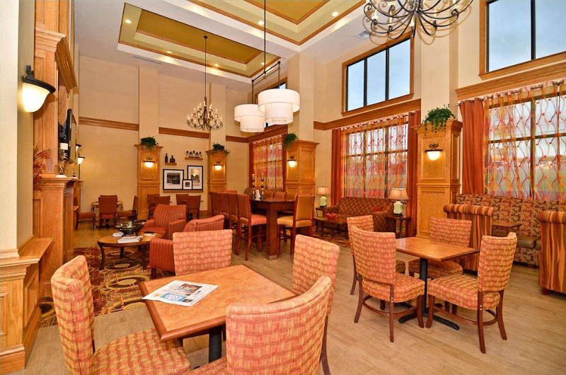 בית מלון כפרי Hampton Inn & Suites Nacogdoches