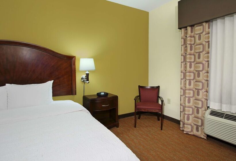 Hotel Hampton Inn & Suites Conroe  I45 North