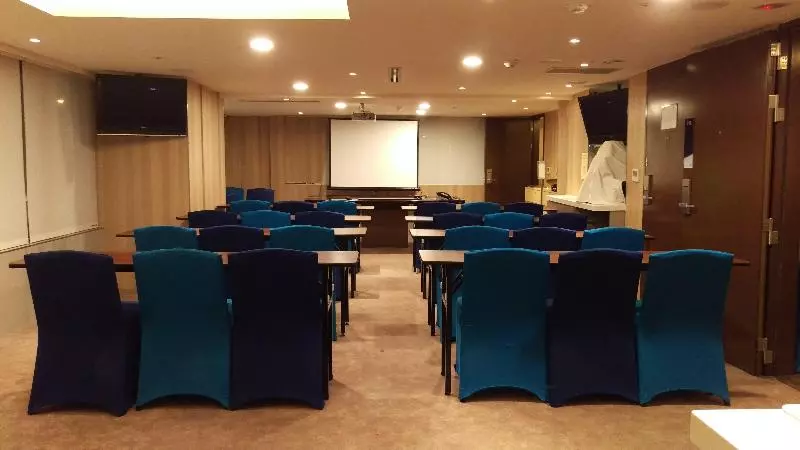 هتل Holiday Inn Express Taoyuan, An Ihg